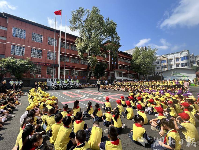 皇冠登3代理网址